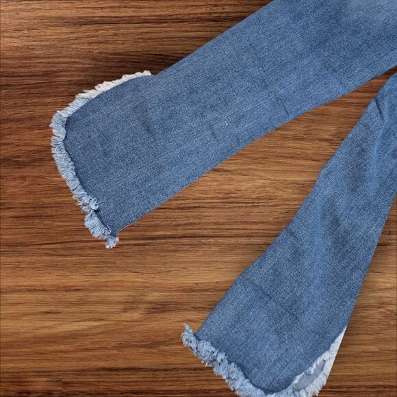 Venus Flare Cropped Split Hem Raw Hem Denim Jeans - Picture 5 of 5